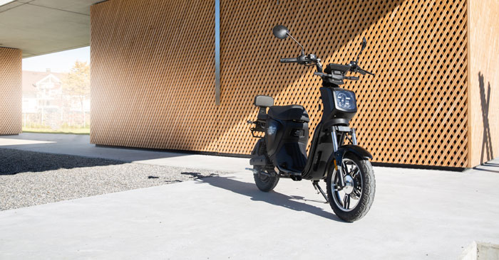 Elektroroller E.F.O EB250P kaufen Sie im Anhängerpark Salzburg