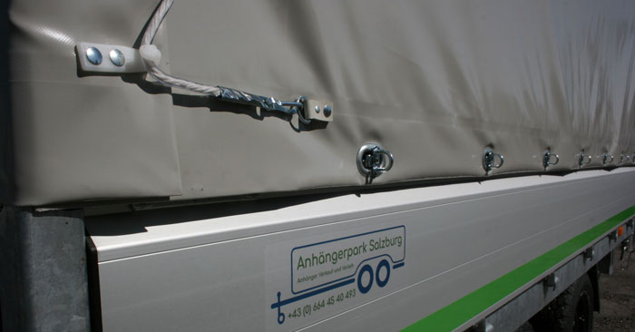 Graue Hochplane mit Metall Drehknöpfen kaufen Sie im Anhängerpark Salzburg