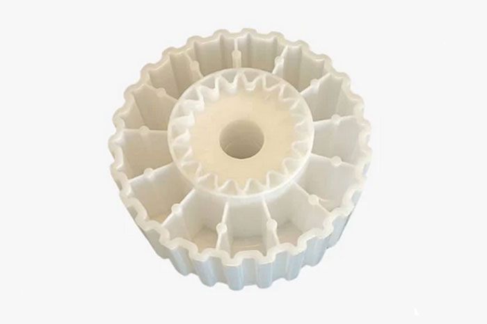 Robot Trolley mit weissen Raedern Anhaengerpark Salzburg